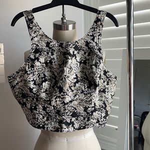 Abercrombie & Fitch Black Floral Crop Blouse L